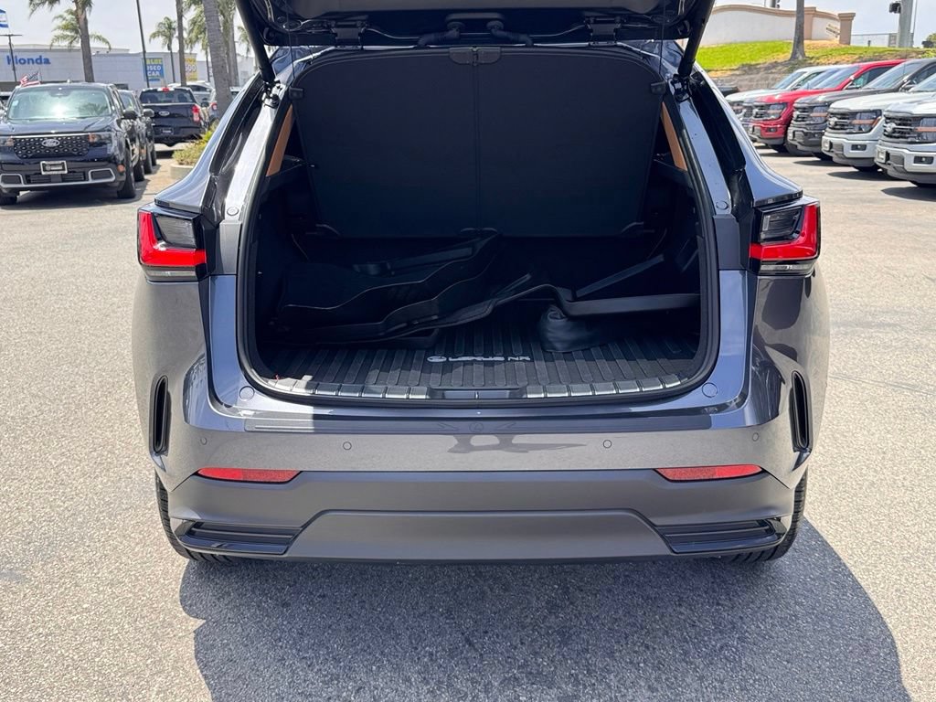 Used 2026 Lexus NX 350h AWD w/ Cold Area Package image 13
