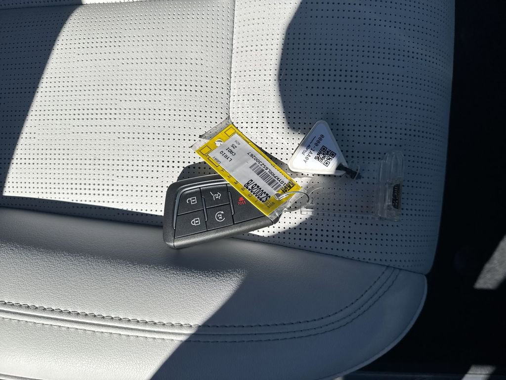 Used 2025 Cadillac Lyriq Luxury w/ LPO, Floor Liner Package image 36