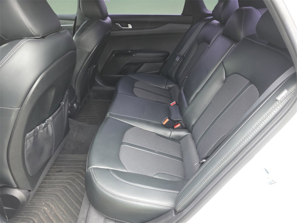 Used 2022 Kia K5 GT-Line image 9