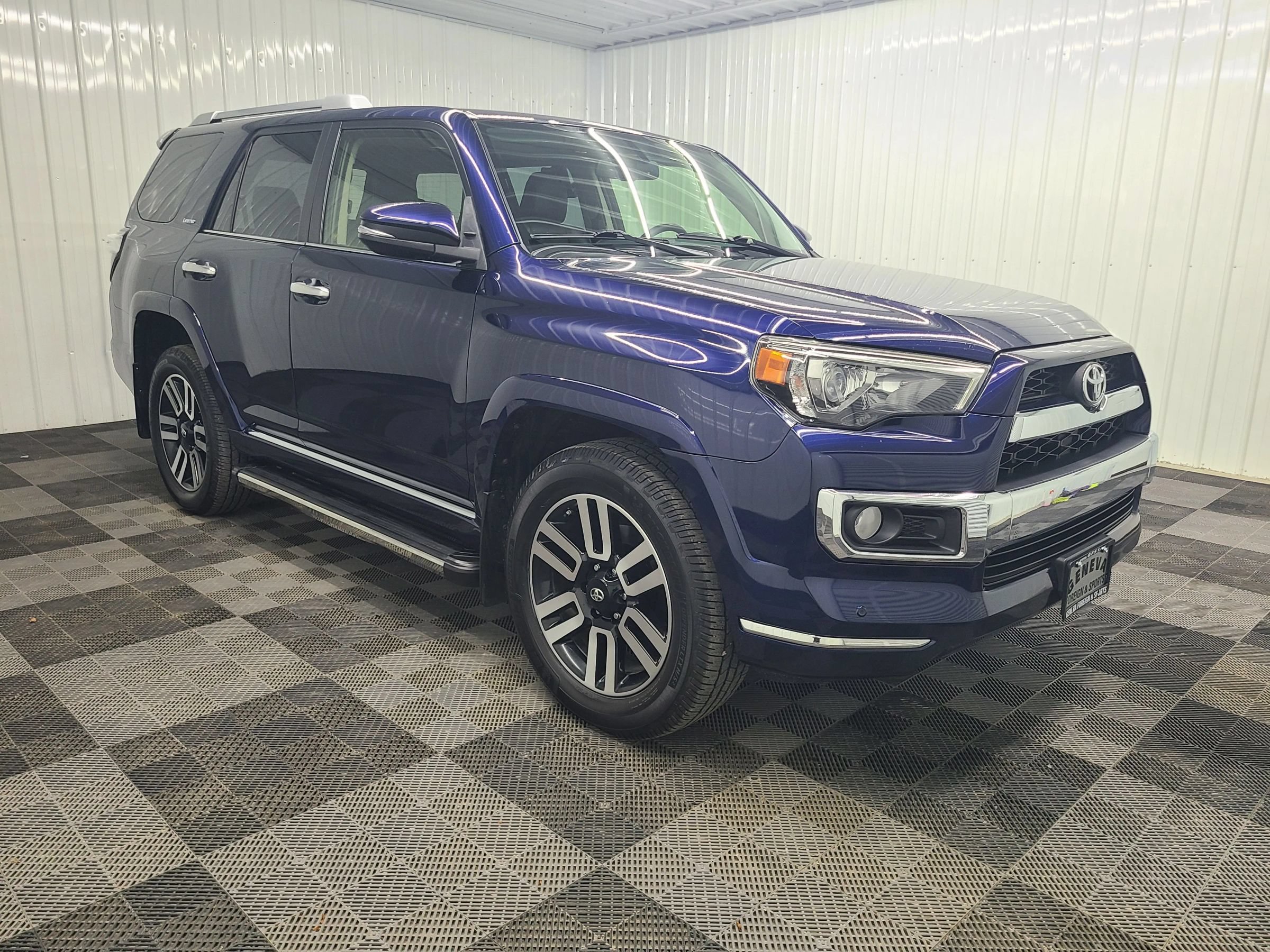 Used 2018 Toyota 4Runner Limited AWD/4WD image 4