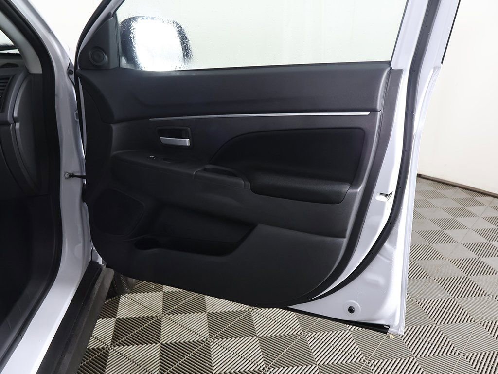 New 2026 Mitsubishi Outlander Sport ES image 19