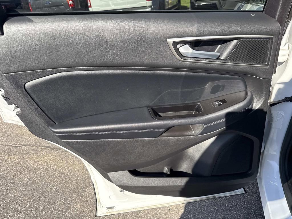 Used 2016 Ford Edge SEL w/ Canadian Touring Package AWD/4WD image 15