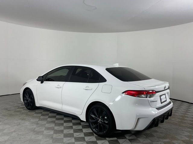 Used 2026 Toyota Corolla SE FWD image 7