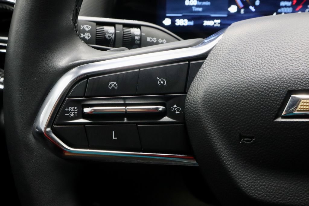 Used 2025 Chevrolet Equinox LT AWD/4WD image 27