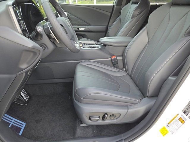 New 2025 Lexus TX 500h AWD image 8