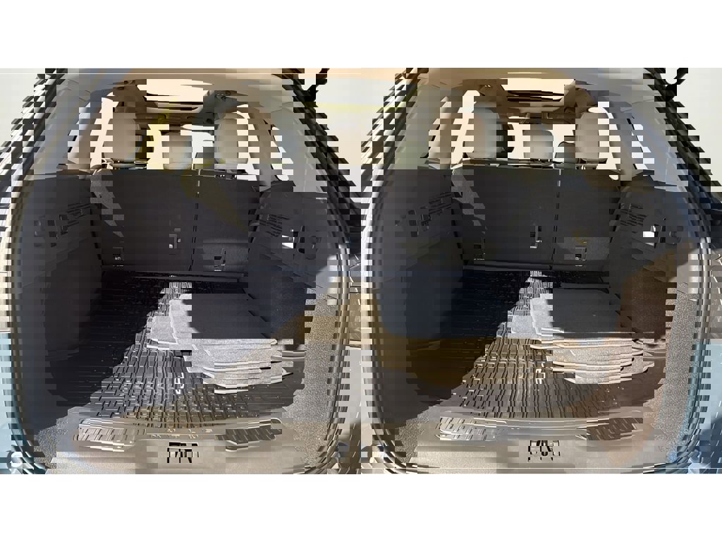 Used 2025 Lincoln Nautilus Reserve image 29