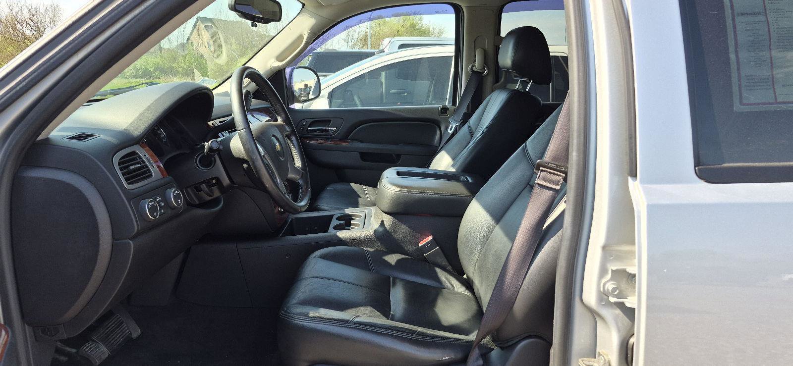 Used 2013 Chevrolet Tahoe LT AWD/4WD image 6