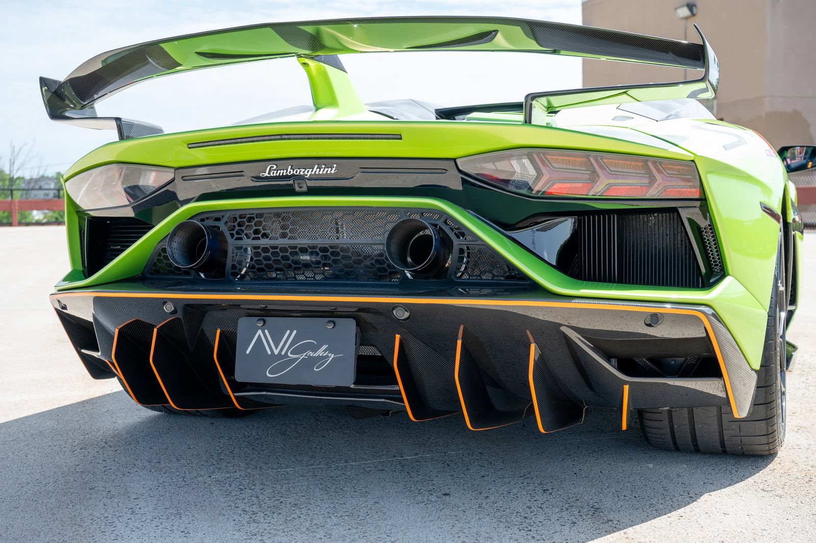 Used 2021 Lamborghini Aventador SVJ AWD/4WD image 11