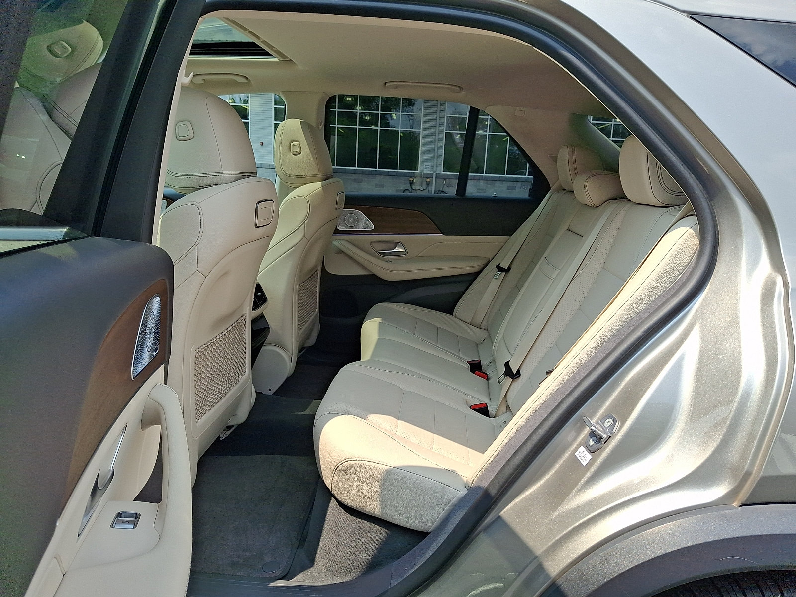 Used 2020 Mercedes-Benz GLE 350 4MATIC image 9