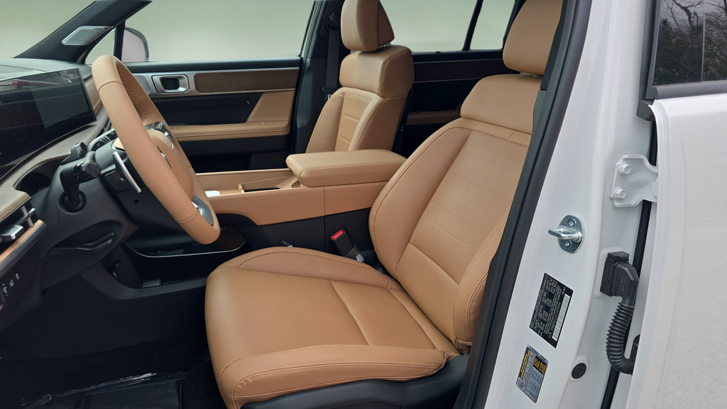 New 2026 Hyundai Santa Fe Limited AWD/4WD image 14
