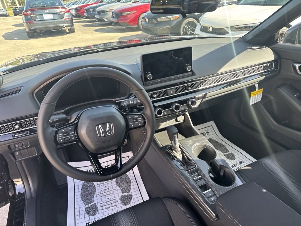 Certified 2025 Honda Civic Sport image 6