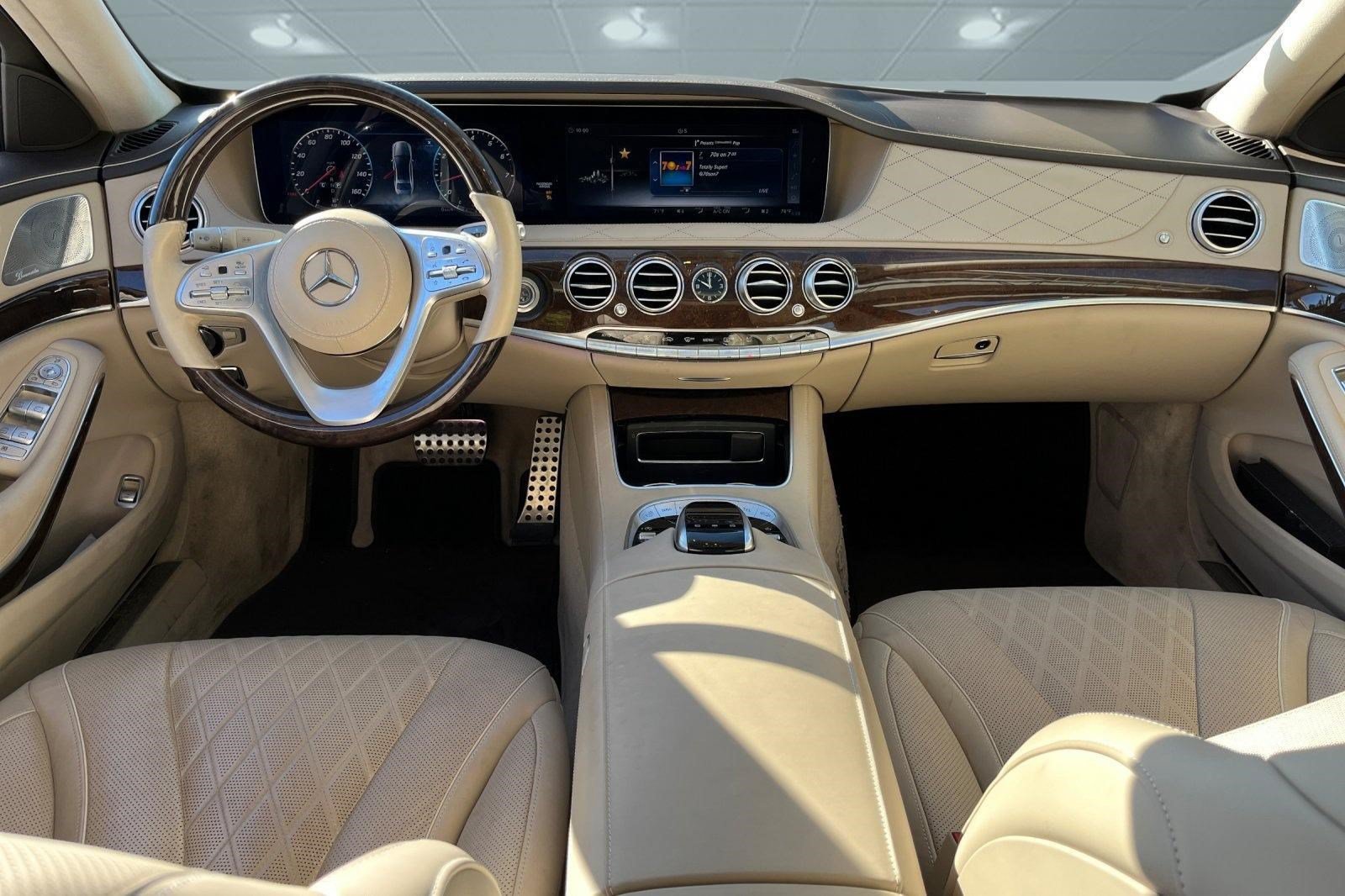 Used 2018 Mercedes-Benz S 560 Sedan image 7