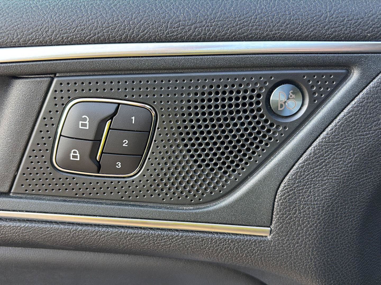 Used 2024 Ford Edge Titanium AWD/4WD image 10