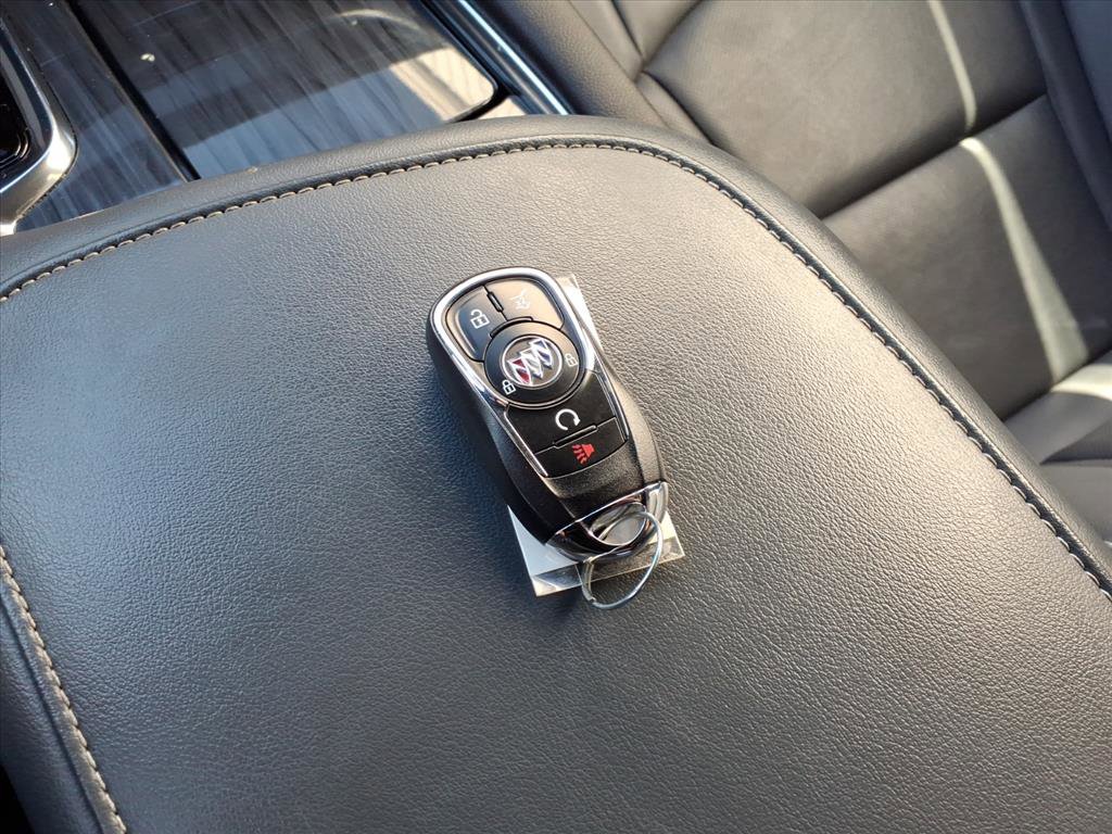 Used 2023 Buick Enclave Essence w/ Experience Buick Package FWD image 10