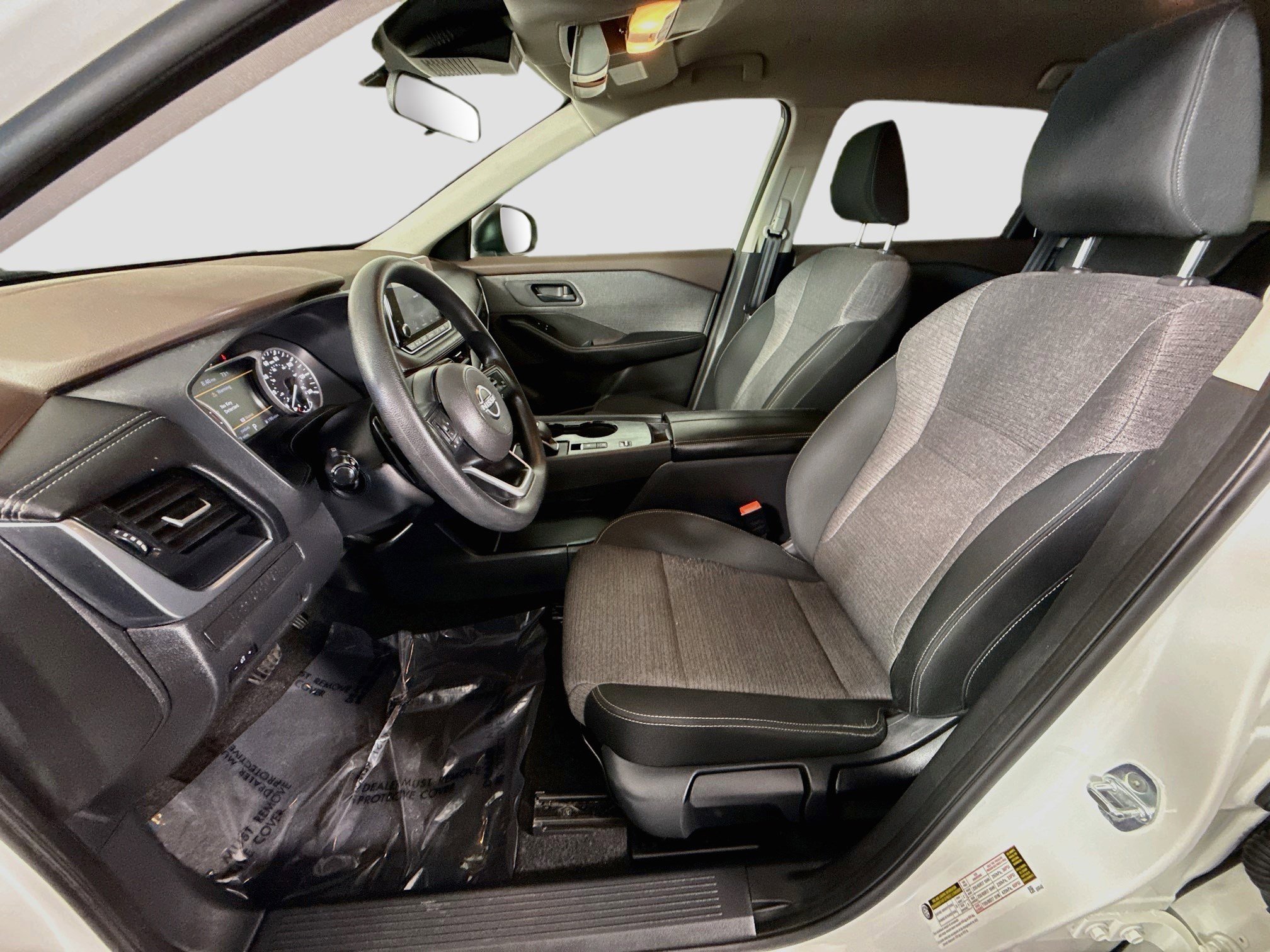 Used 2022 Nissan Rogue S FWD image 22