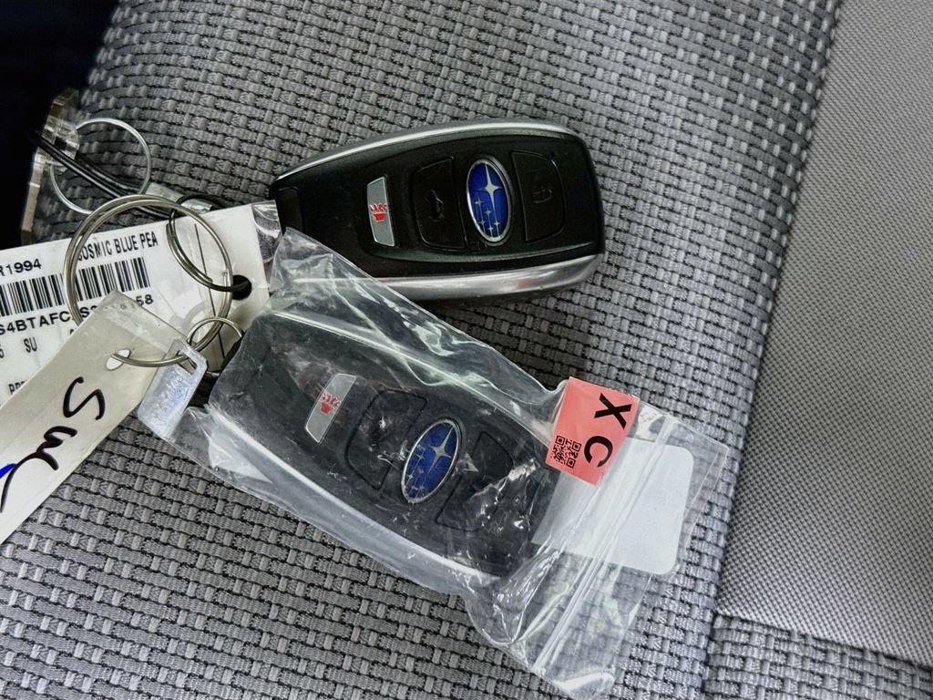 Certified 2025 Subaru Outback Premium AWD/4WD image 39