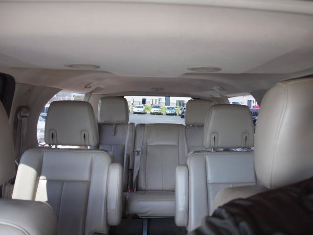 Used 2014 Ford Expedition EL Limited w/ Equipment Group 301A AWD/4WD image 13