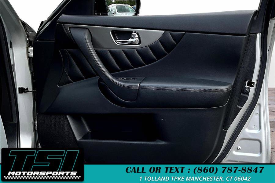 Used 2014 INFINITI QX70 AWD w/ Premium Package image 24