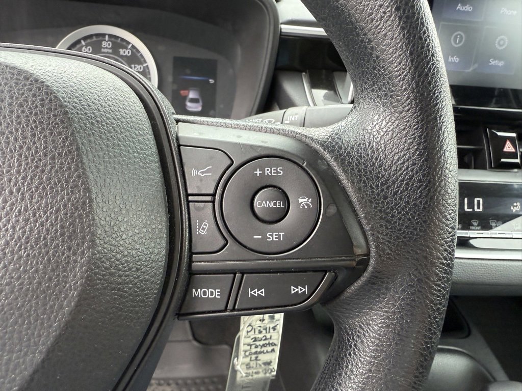 Used 2021 Toyota Corolla LE image 7