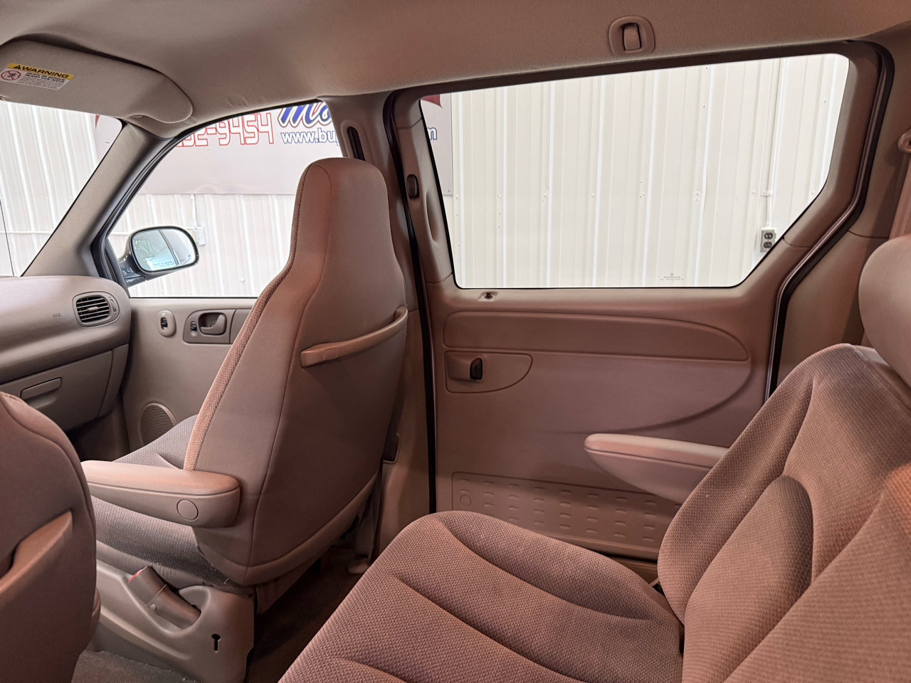 Used 2002 Dodge Caravan SE image 55