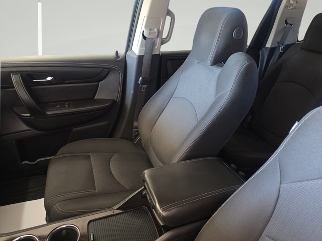 Used 2017 Chevrolet Traverse LT w/ Style and Technology Package AWD/4WD image 21