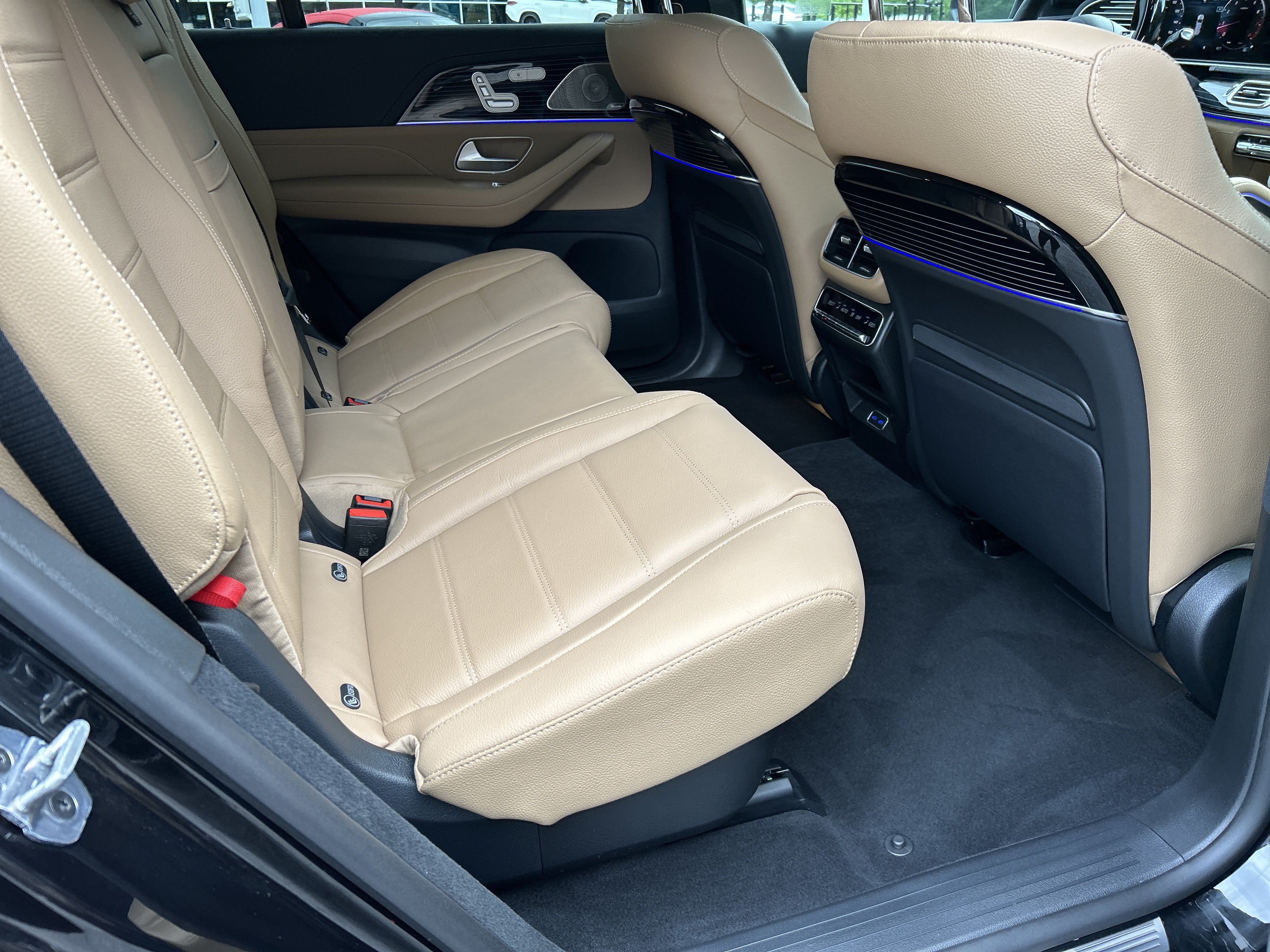 New 2026 Mercedes-Benz GLS 580 4MATIC image 43