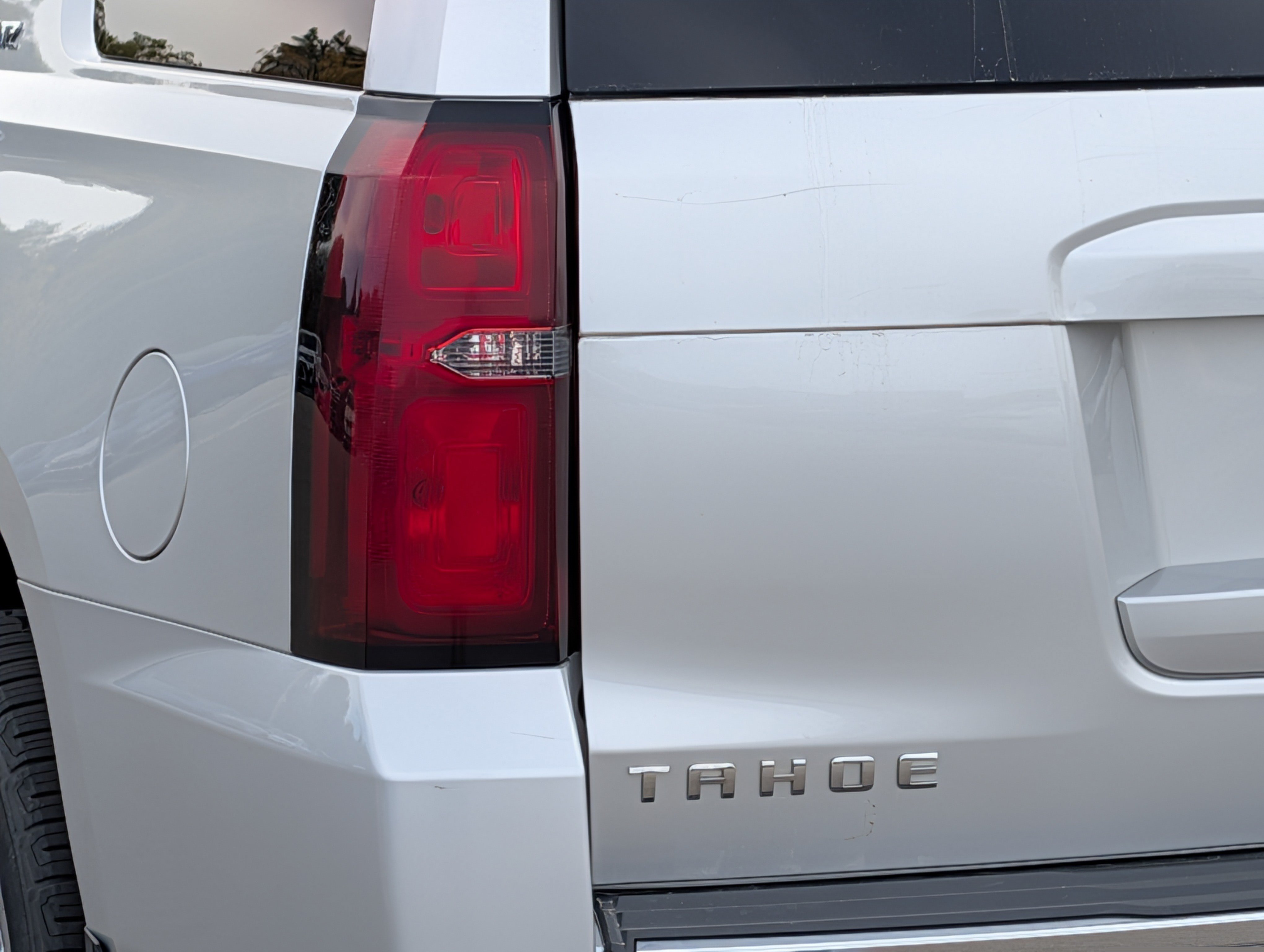 Used 2015 Chevrolet Tahoe LTZ AWD/4WD image 10