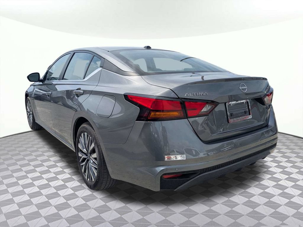 Used 2026 Nissan Altima 2.5 SV FWD image 5