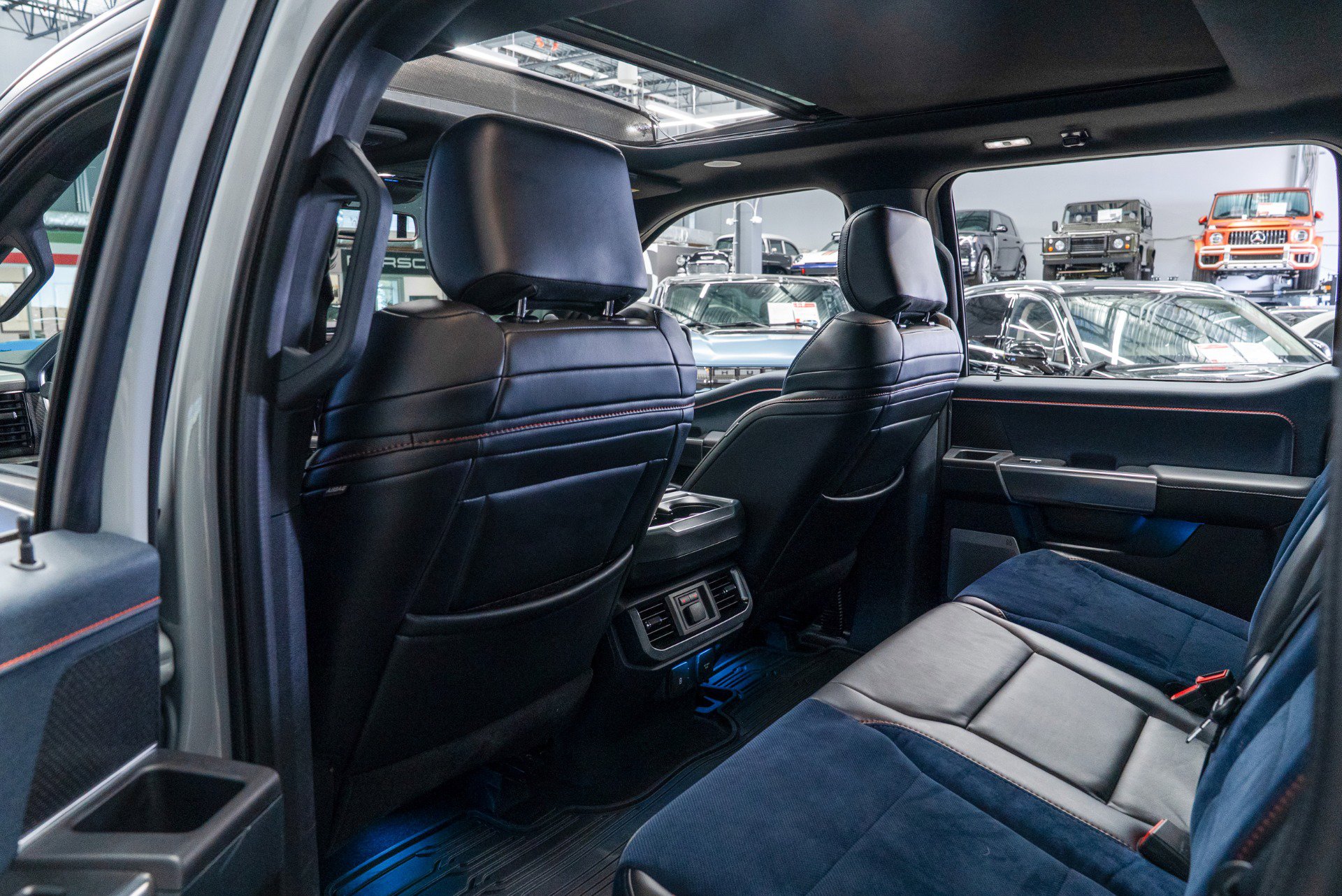 Used 2023 Ford F150 Raptor w/ Blue Interior Package image 33