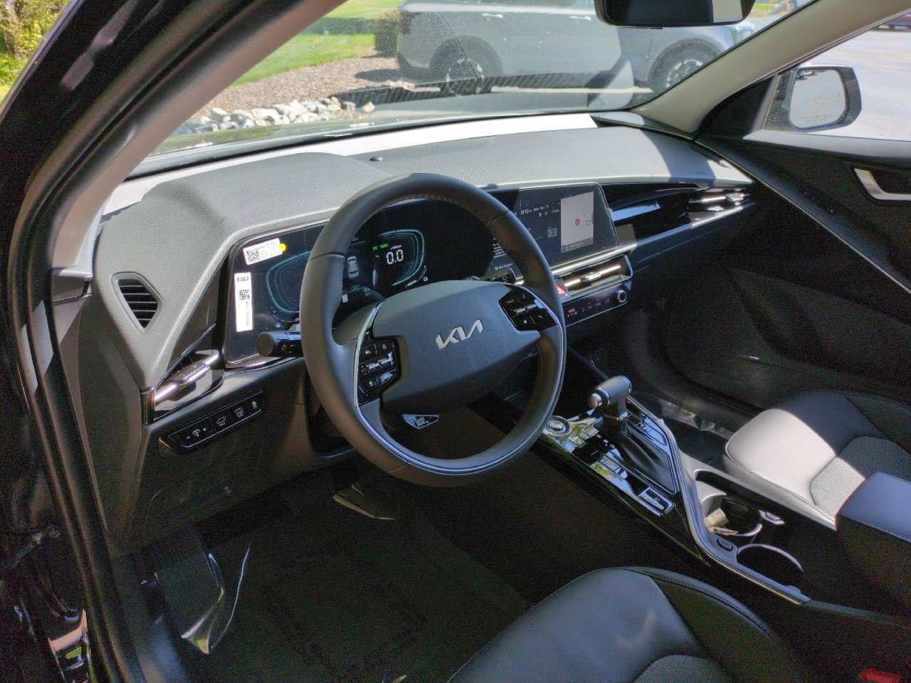 New 2026 Kia Niro EX FWD image 19