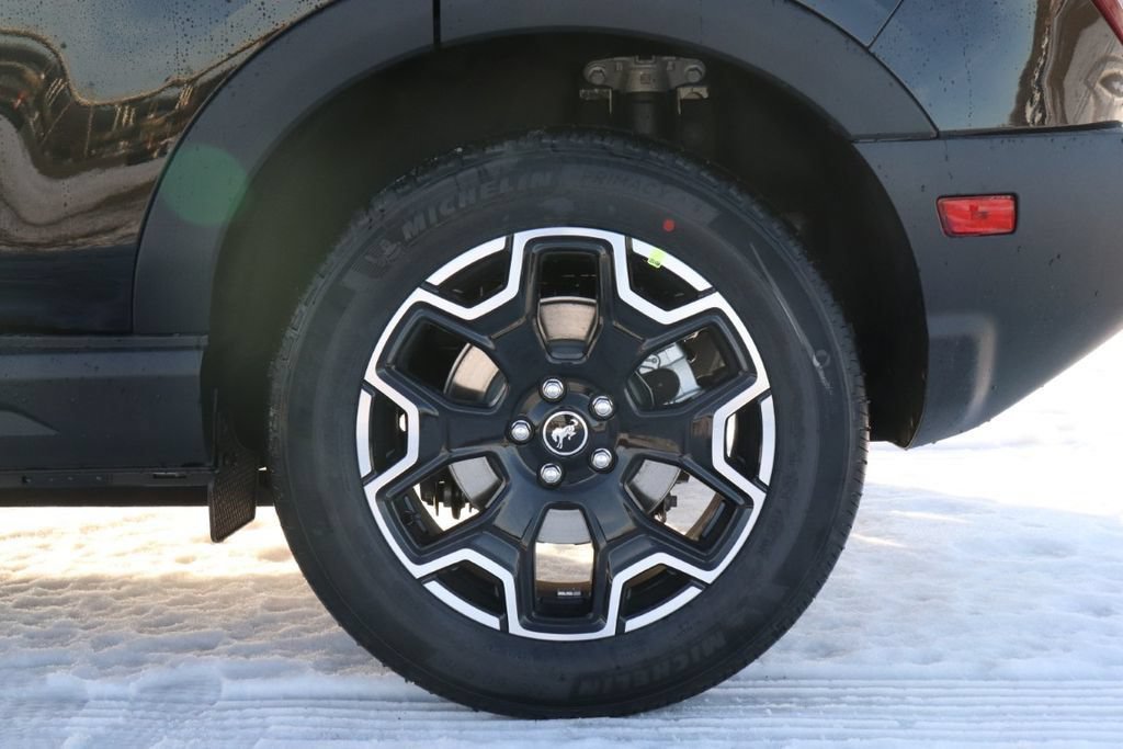 New 2025 Ford Bronco Sport Outer Banks w/ Outer Banks Tech Package+ AWD/4WD image 46