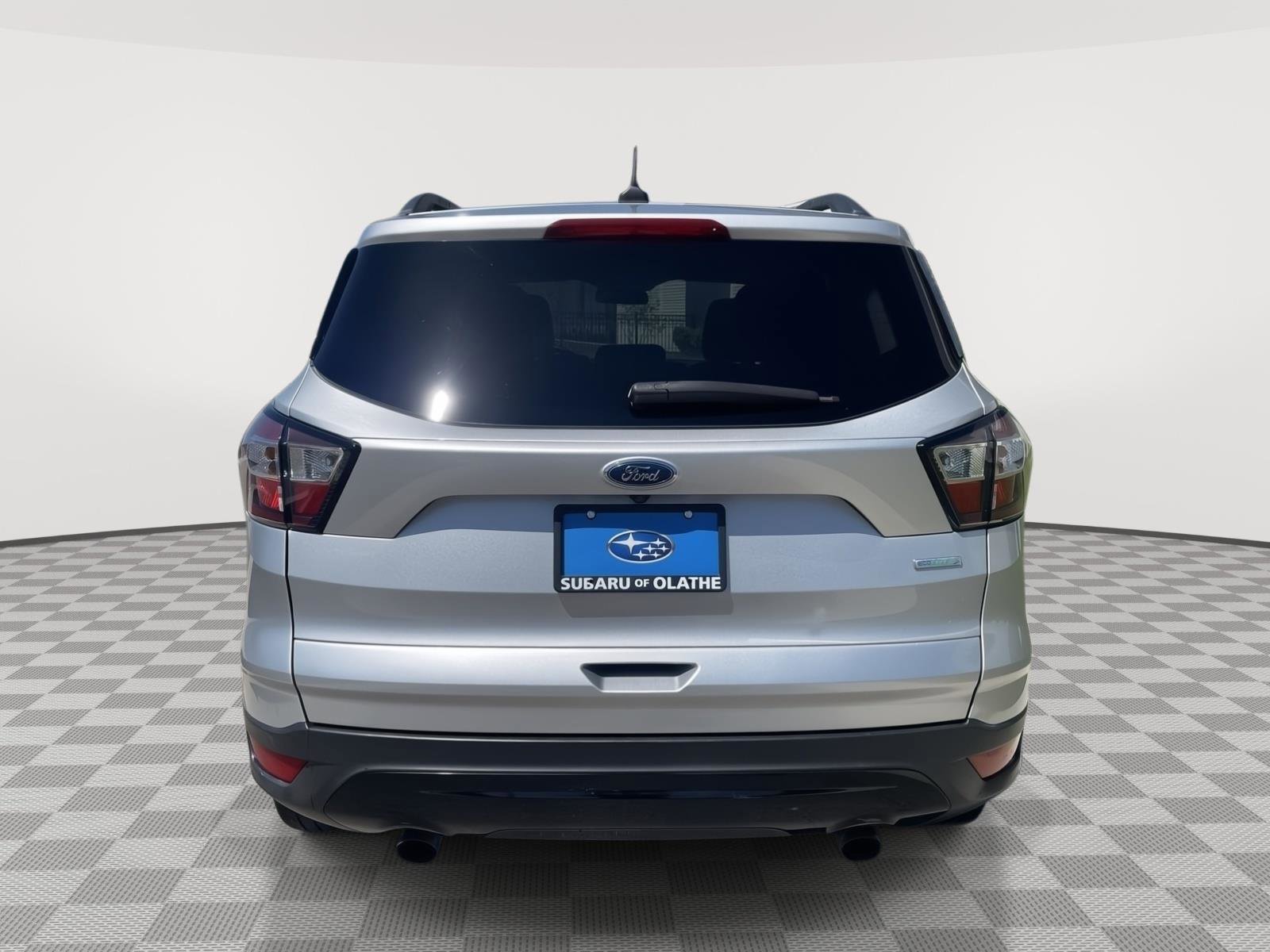 Used 2018 Ford Escape SE w/ SE Sport Appearance Package FWD image 11