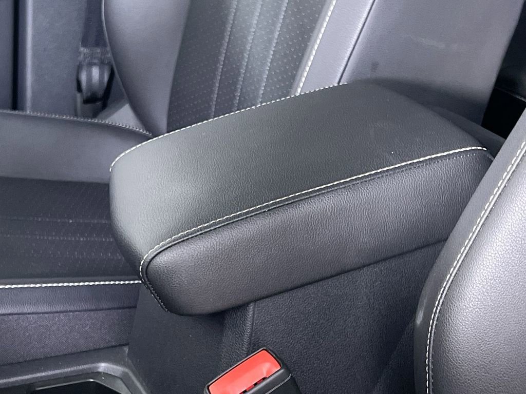 Used 2024 Volkswagen Tiguan SE image 20