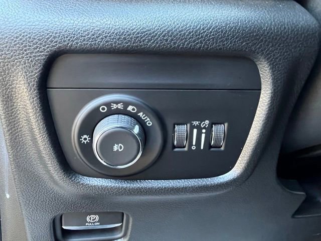 Used 2021 Jeep Grand Cherokee L Limited image 19