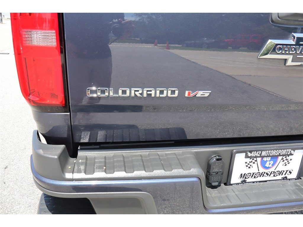 Used 2018 Chevrolet Colorado Z71 w/ Centennial Edition AWD/4WD image 38
