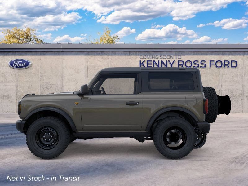 New 2026 Ford Bronco Badlands w/ Black Appearance Package AWD/4WD image 3