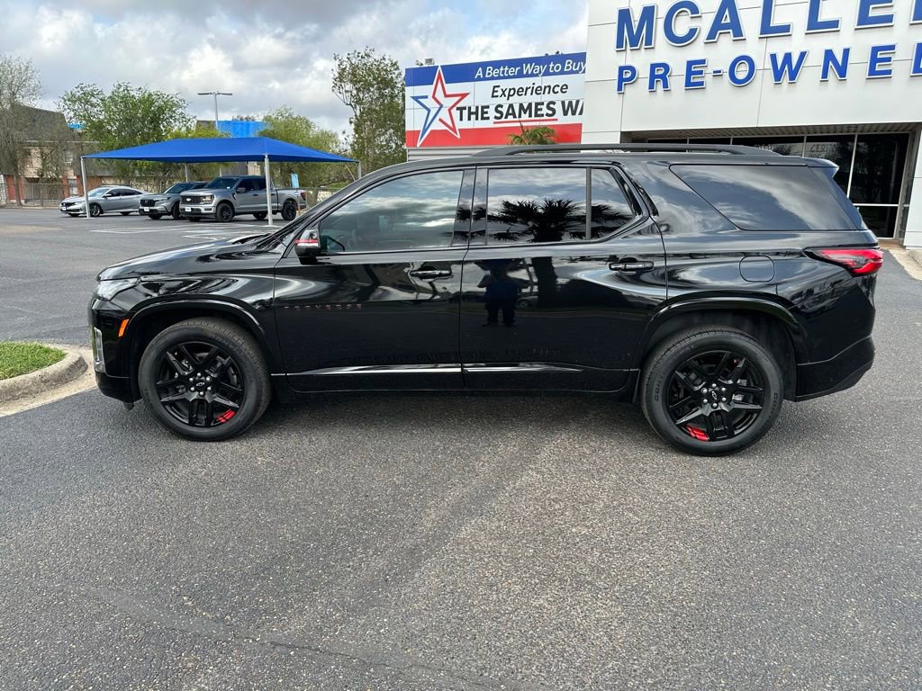 Used 2023 Chevrolet Traverse Premier w/ Redline Edition image 3