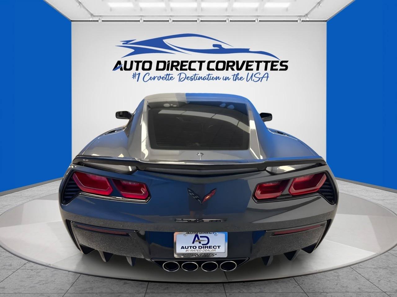 Used 2018 Chevrolet Corvette Stingray Coupe w/ Carbon Flash Badge Package RWD image 34