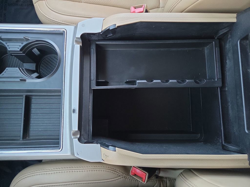 Used 2019 Ford F250 Lariat w/ Chrome Package image 25