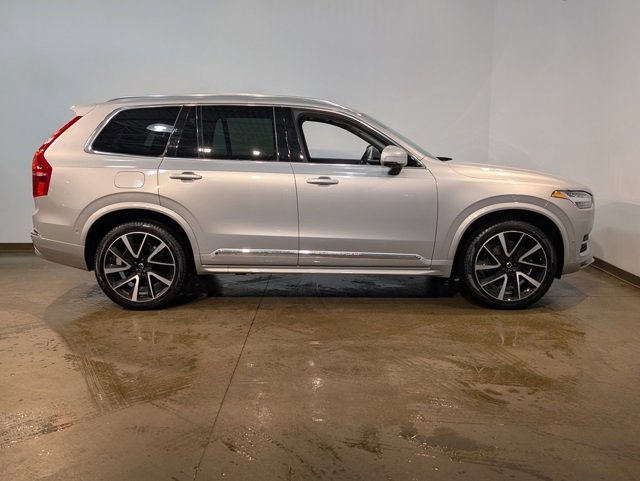Used 2023 Volvo XC90 B6 Plus w/ Protection Package image 6