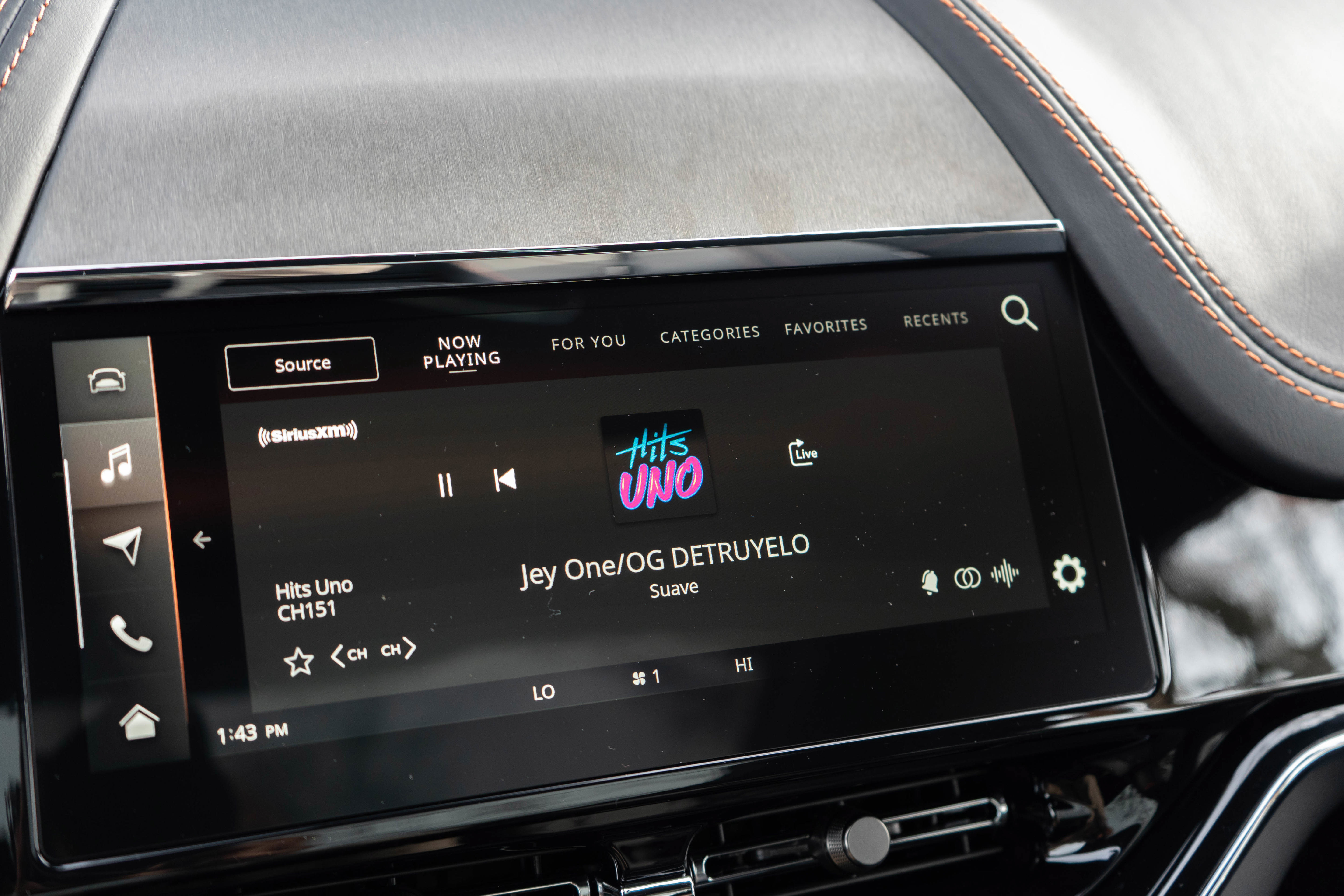 New 2026 Aston Martin DBX 707 AWD/4WD image 18
