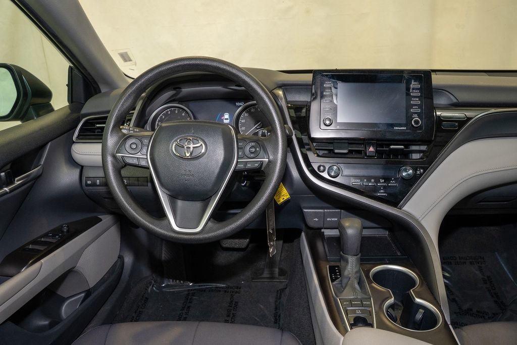 Used 2023 Toyota Camry LE image 6
