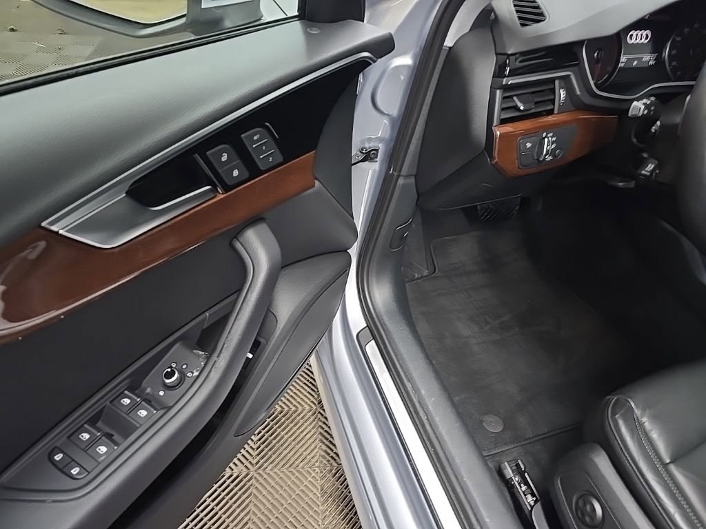 Used 2024 Audi A4 2.0T Premium image 28