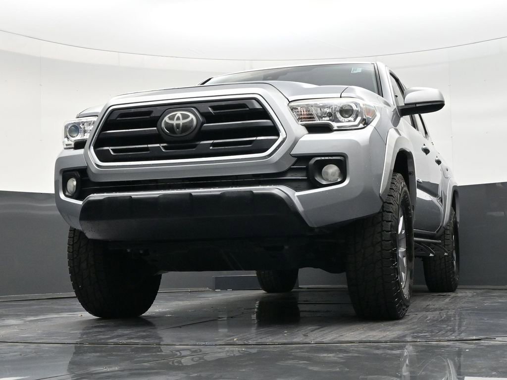 Used 2019 Toyota Tacoma SR5 w/ SR5 Appearance Package (SM) RWD image 28