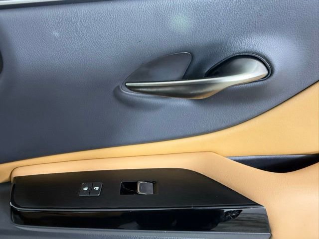 Used 2025 Lexus ES 350 w/ Premium Package FWD image 35