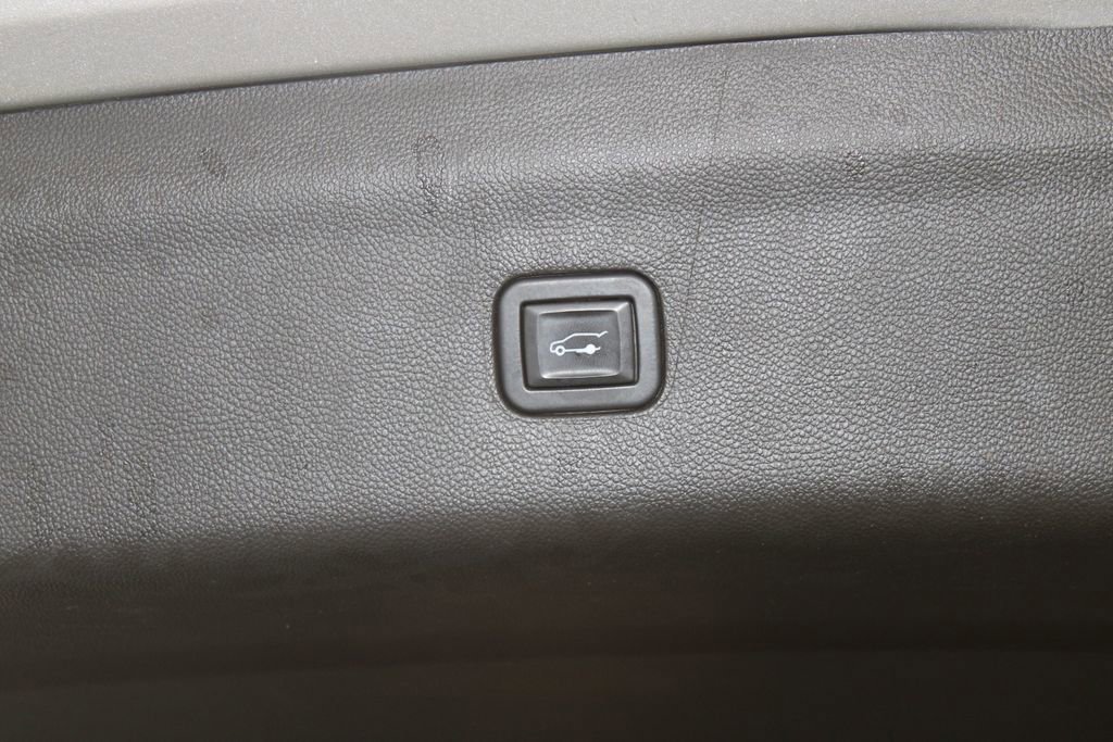 Used 2022 Buick Enclave Premium image 32