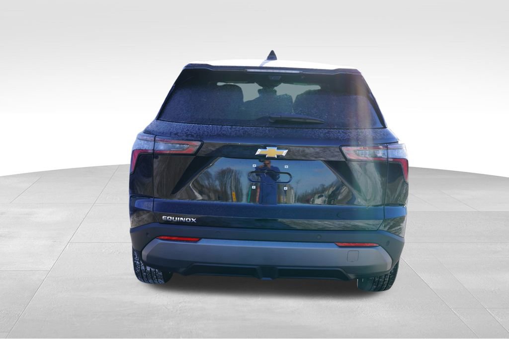 New 2026 Chevrolet Equinox LT w/ Safety and Technology Package FWD image 4