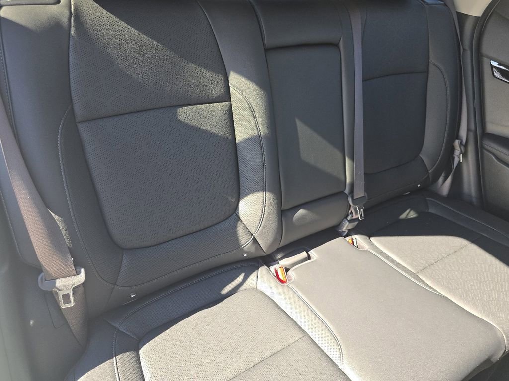 Used 2025 Kia Seltos EX image 22