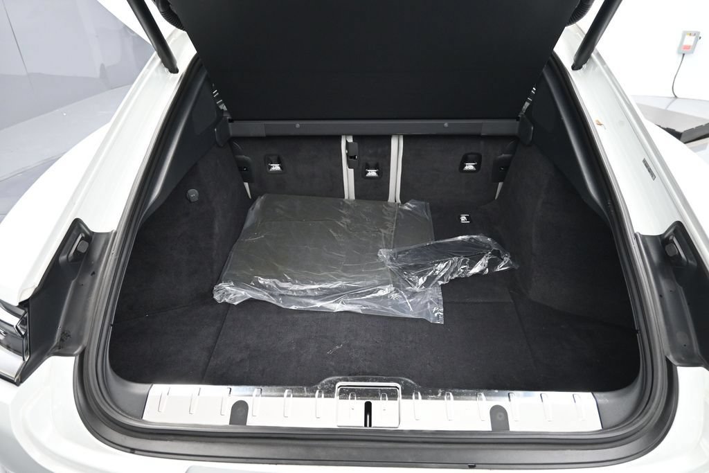 Certified 2023 Porsche Panamera Platinum Edition RWD image 25