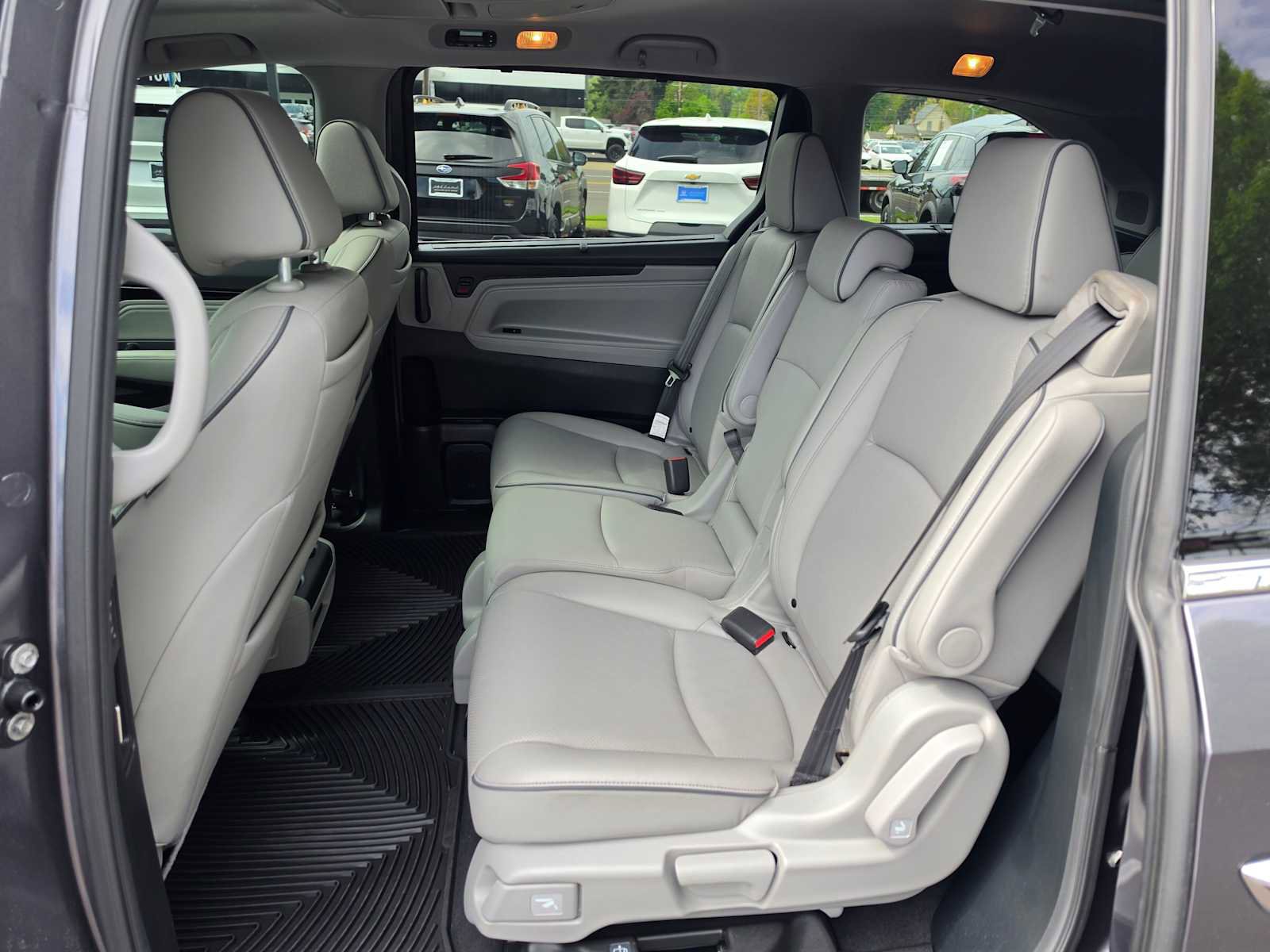 Used 2024 Honda Odyssey Elite image 16